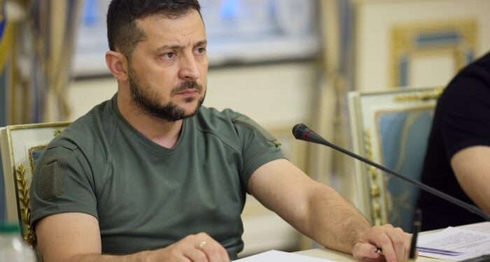 Zelenskyy acaba de firmar una nueva ley que podría permitir al gobierno ucraniano bloquear sitios web de noticias