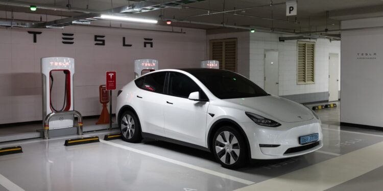 Corea del Sur multa a Tesla con 2,2 millones de dólares por supuestamente exagerar la autonomía de los vehículos eléctricos